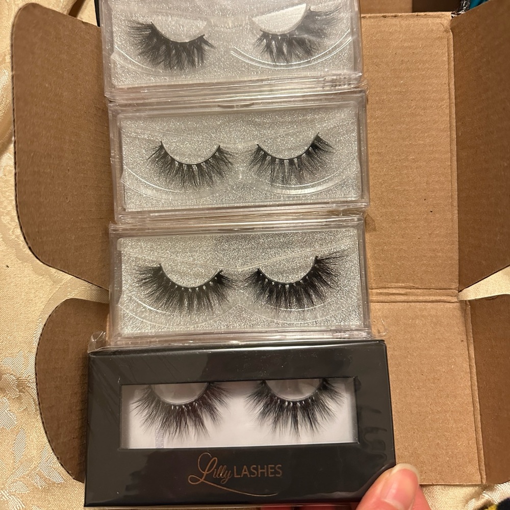 Lilly Lashes: Miami 3D Mink + BONUS 3 pairs of lashes [NEW] false lashes